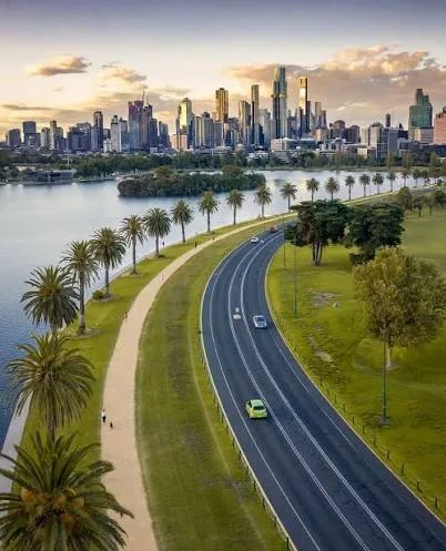 Albert Park local streetscape and parkland